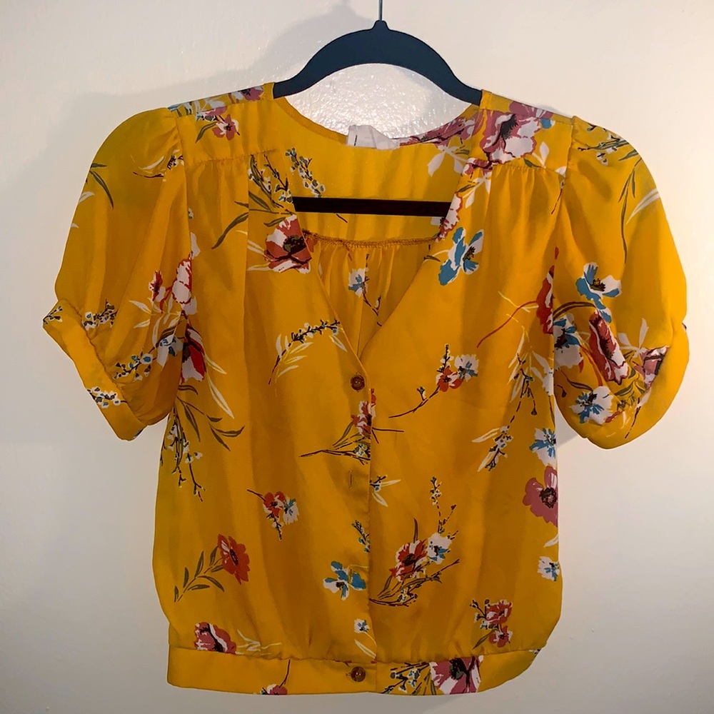 Yellow gold work blouse